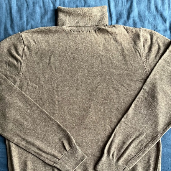 H&M Turtle Neck Sweater - Picture 4 of 4